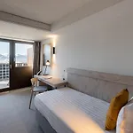 Hotel Victoria &