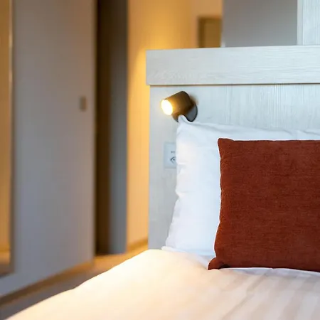 Hotel Victoria &