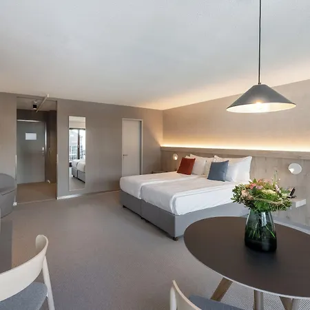 Victoria & Hotel 4*