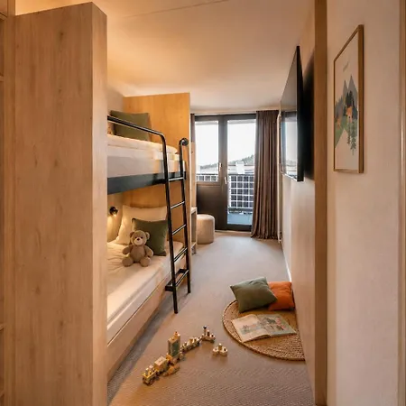 Victoria & Hotel 4*