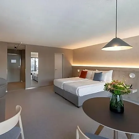 Victoria & Hotel 4*
