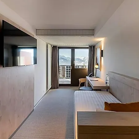 Hotel Victoria &