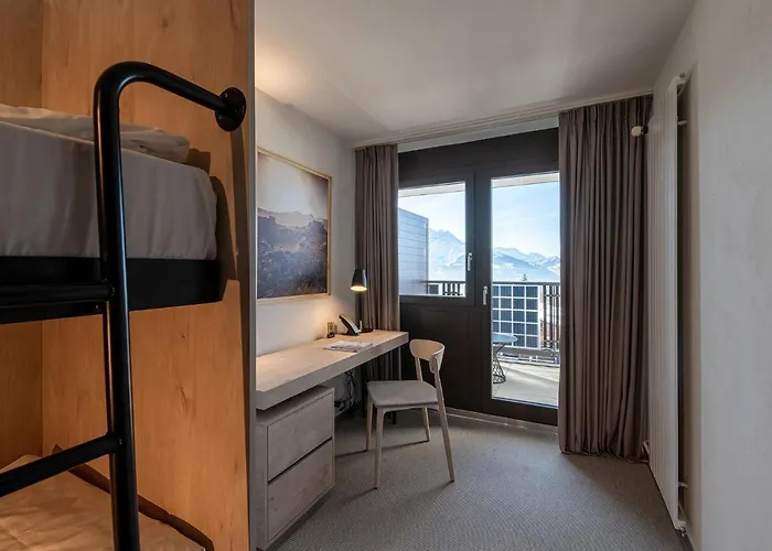 Victoria Hotel&residence Hotel