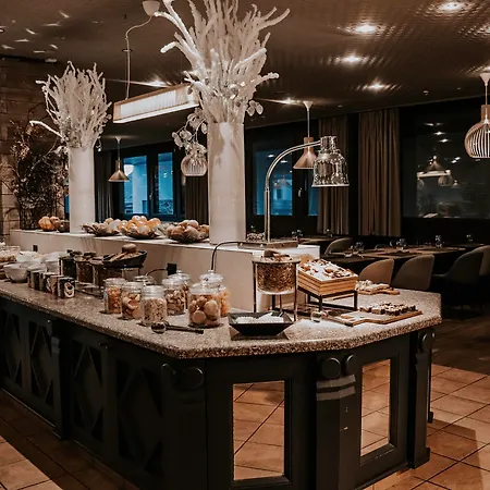 Hotel Victoria & 4*